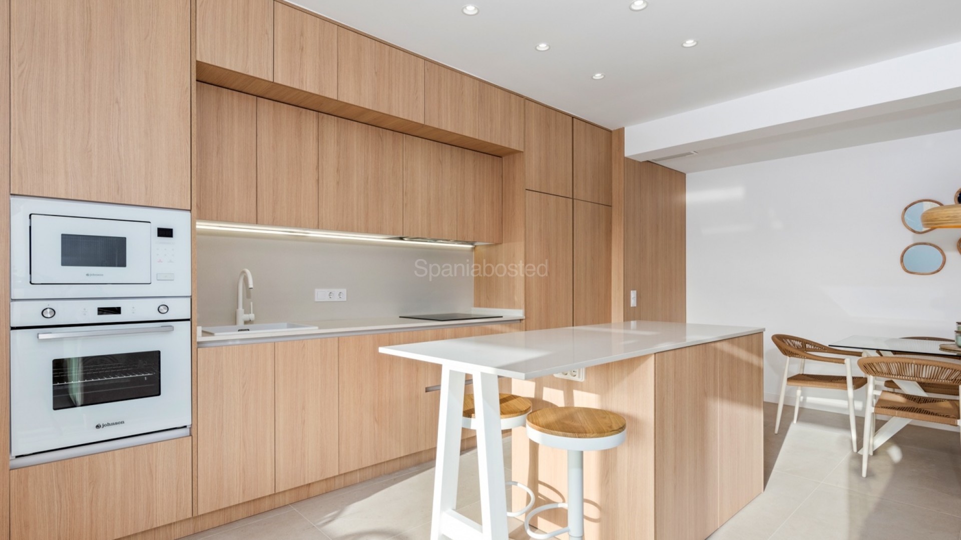 Resale - Villa -
Torrevieja