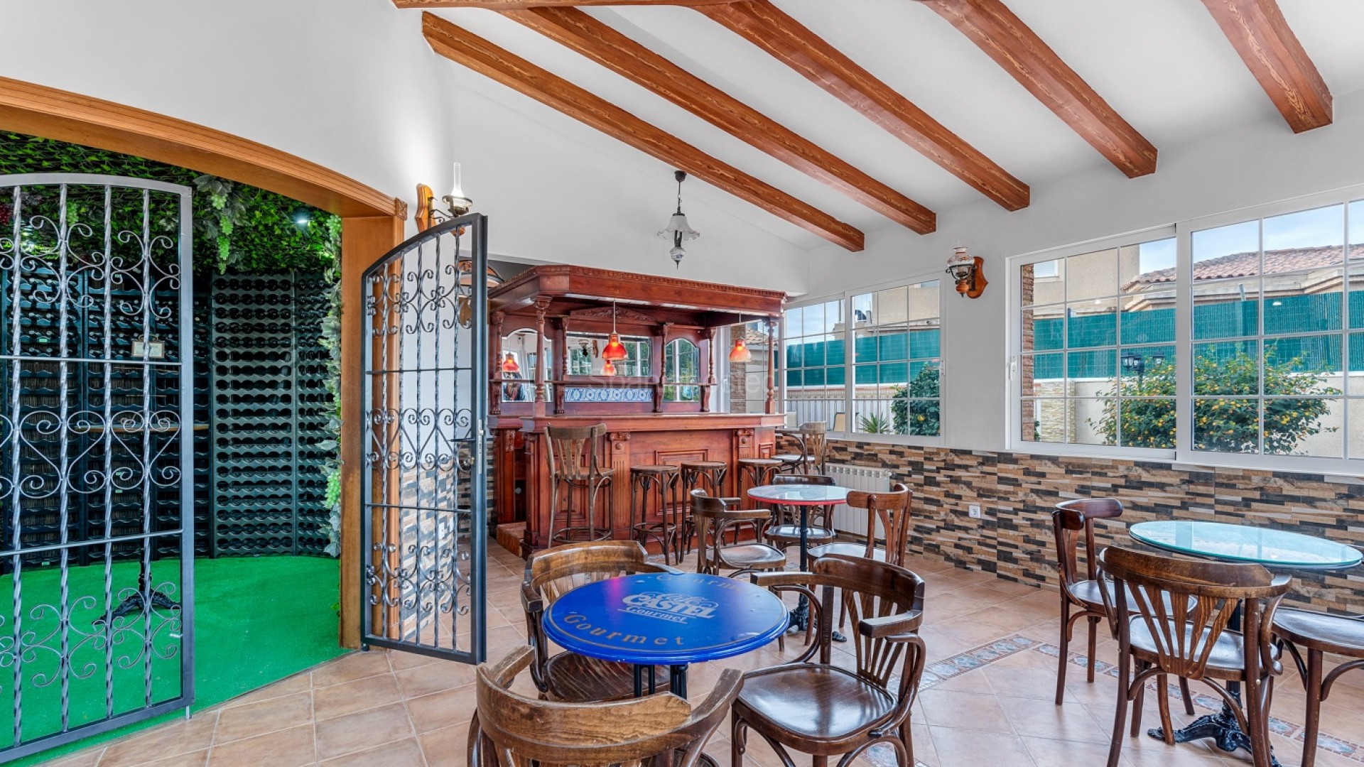 Resale - Villa -
Torrevieja