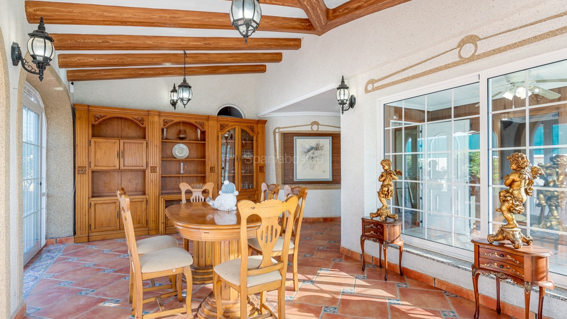 Resale - Villa -
Torrevieja