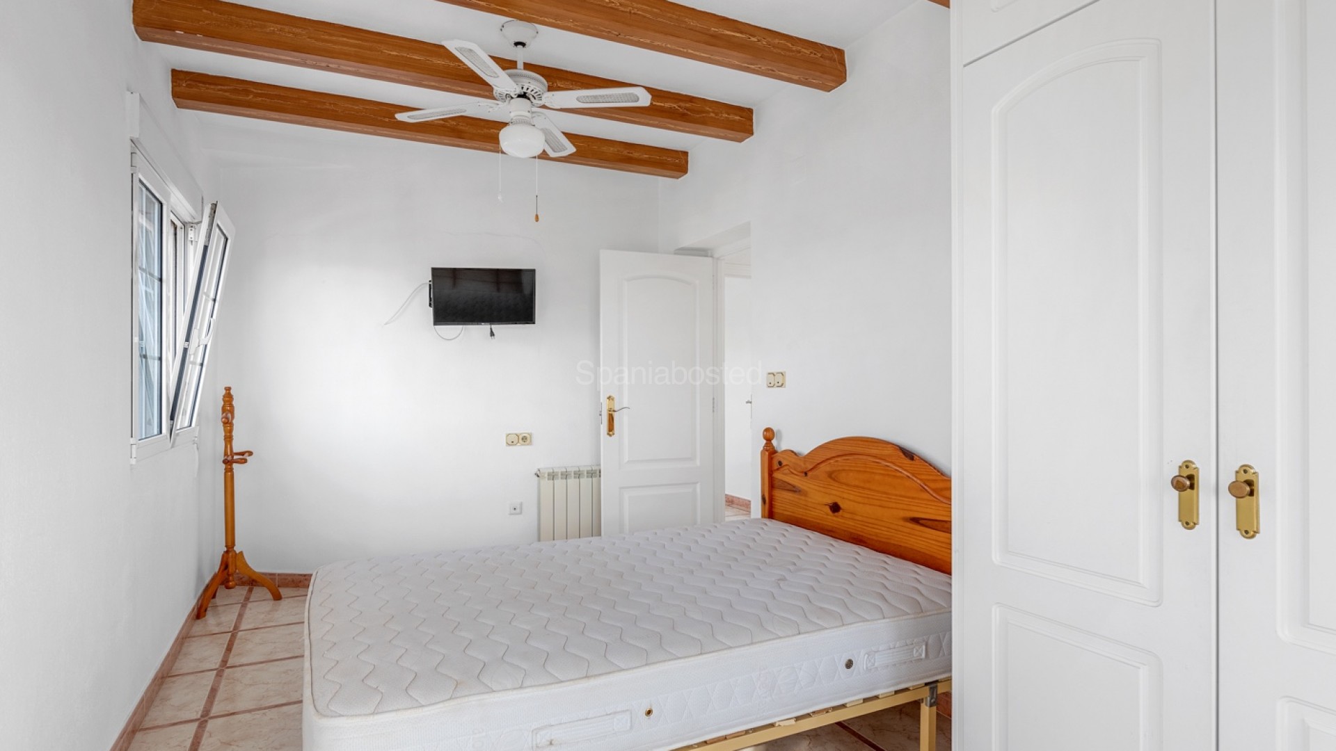 Resale - Villa -
Torrevieja