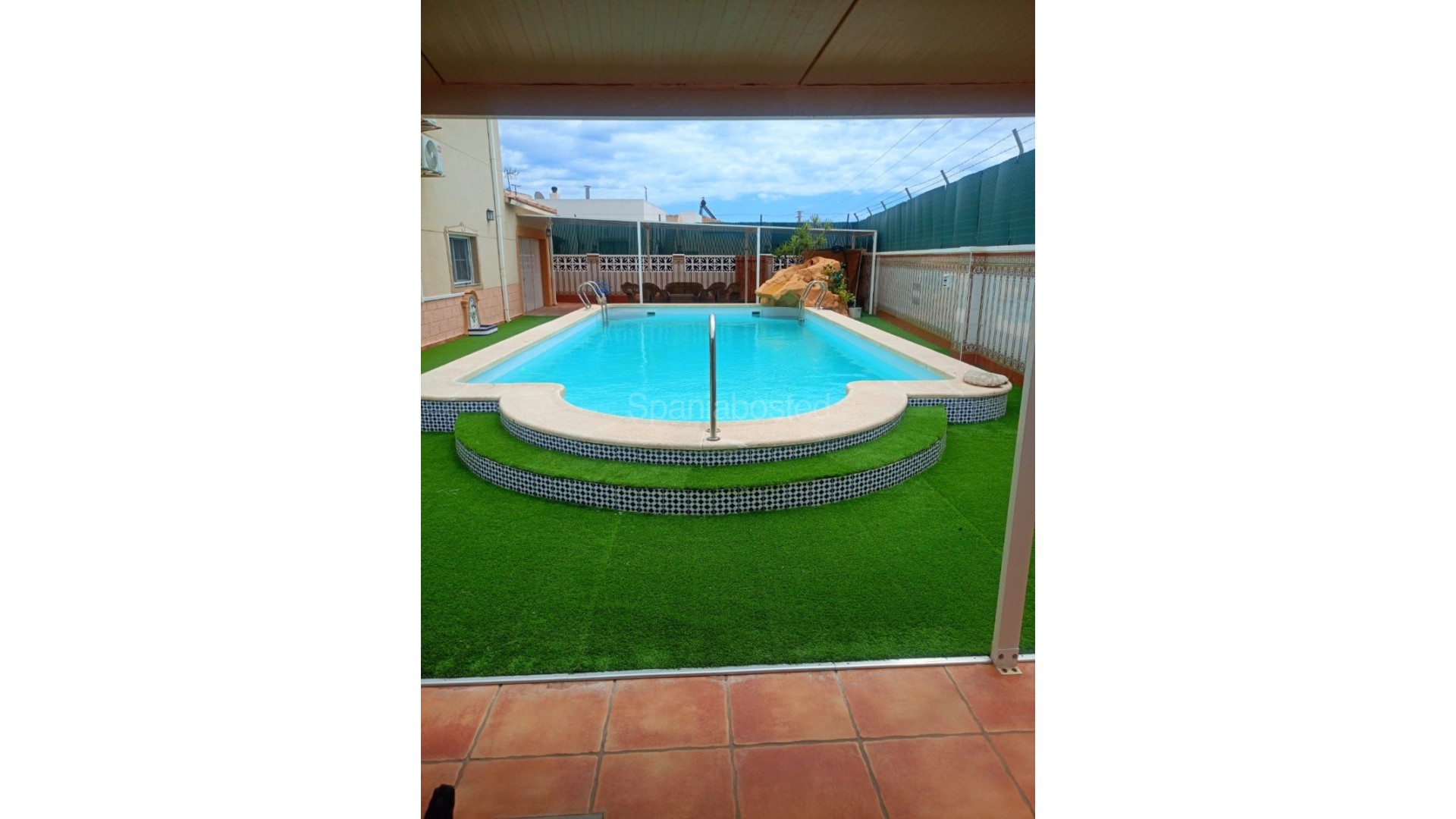 Resale - Villa -
Torrevieja