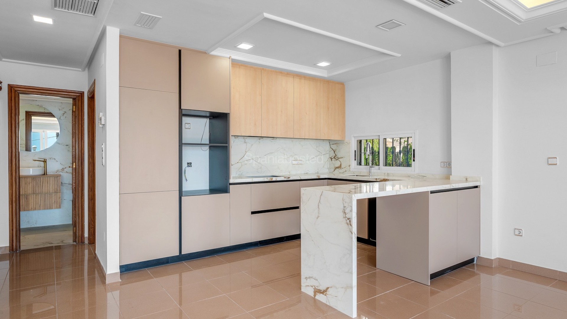 Resale - Villa -
Torrevieja