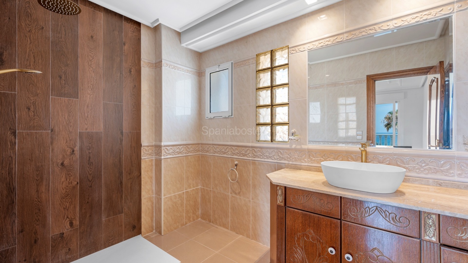 Resale - Villa -
Torrevieja