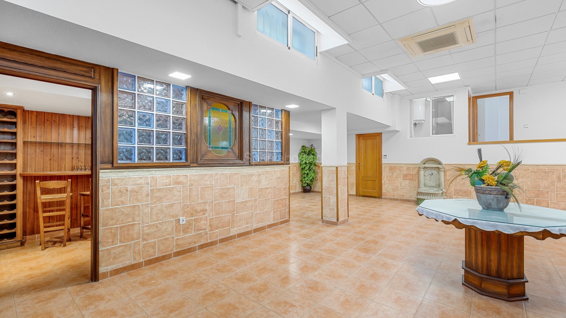 Resale - Villa -
Torrevieja