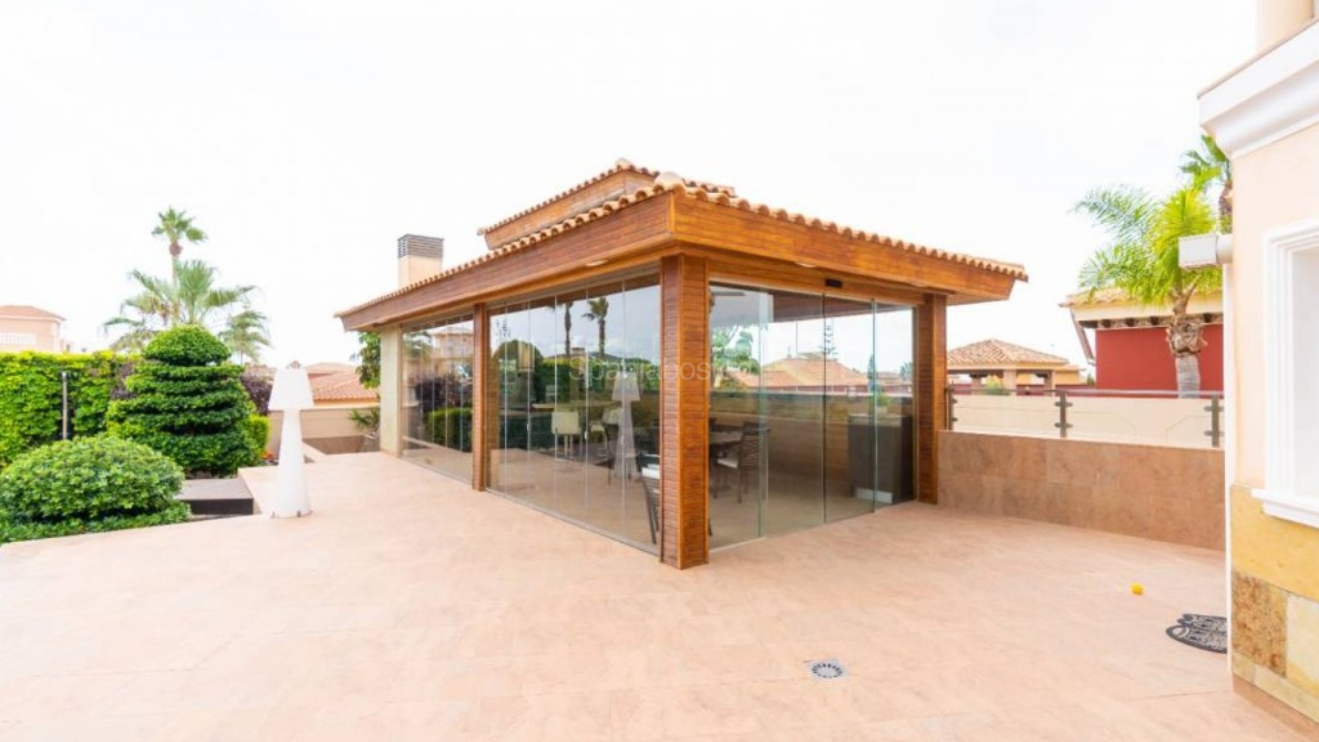 Resale - Villa -
Torrevieja