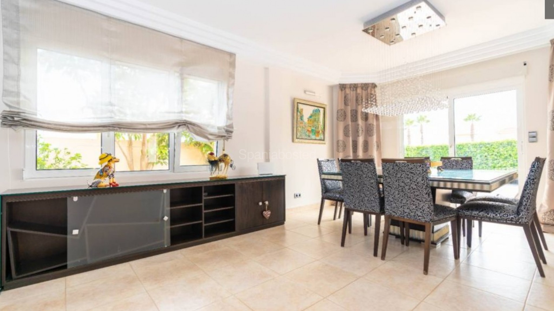 Resale - Villa -
Torrevieja