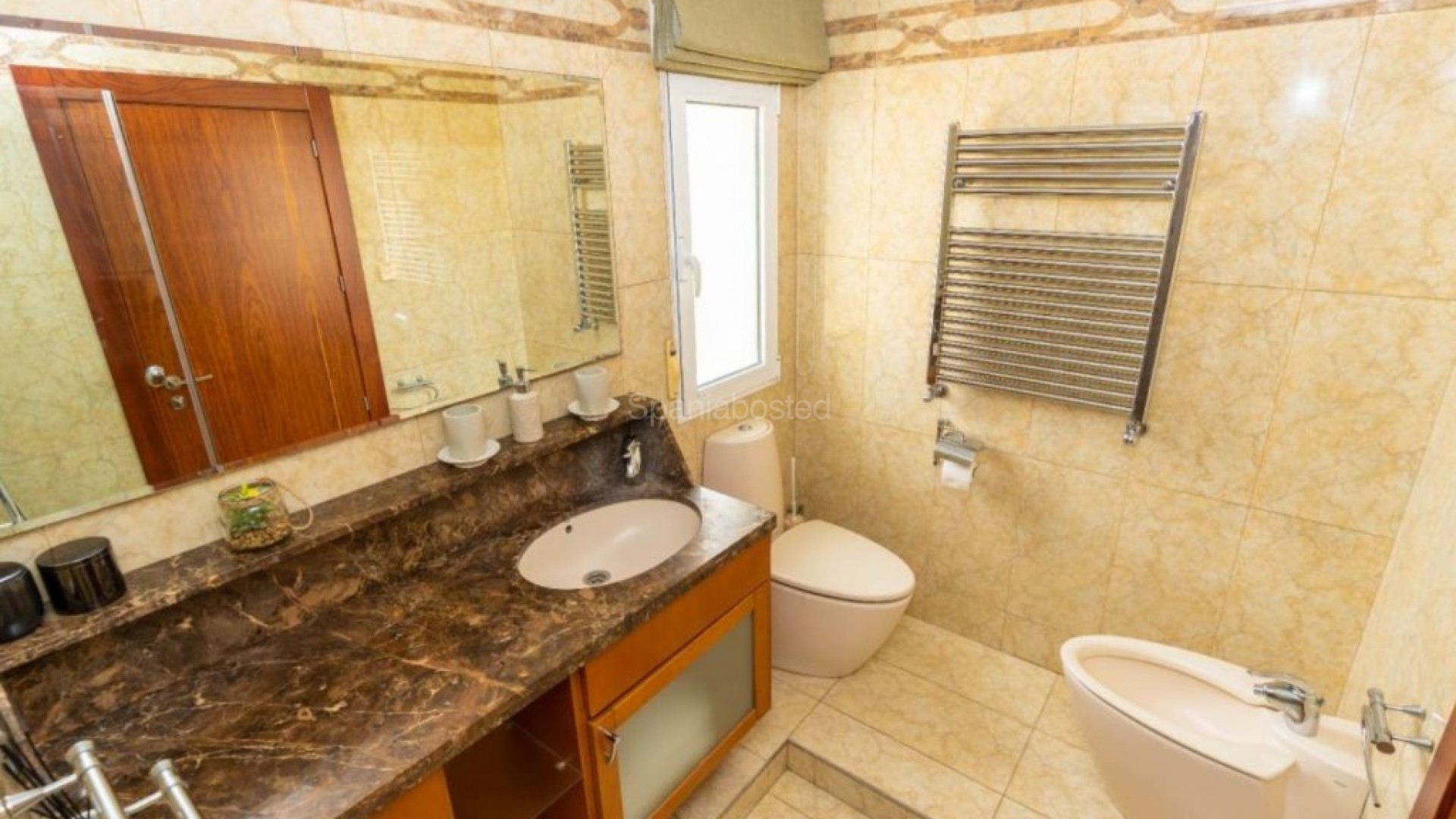 Resale - Villa -
Torrevieja