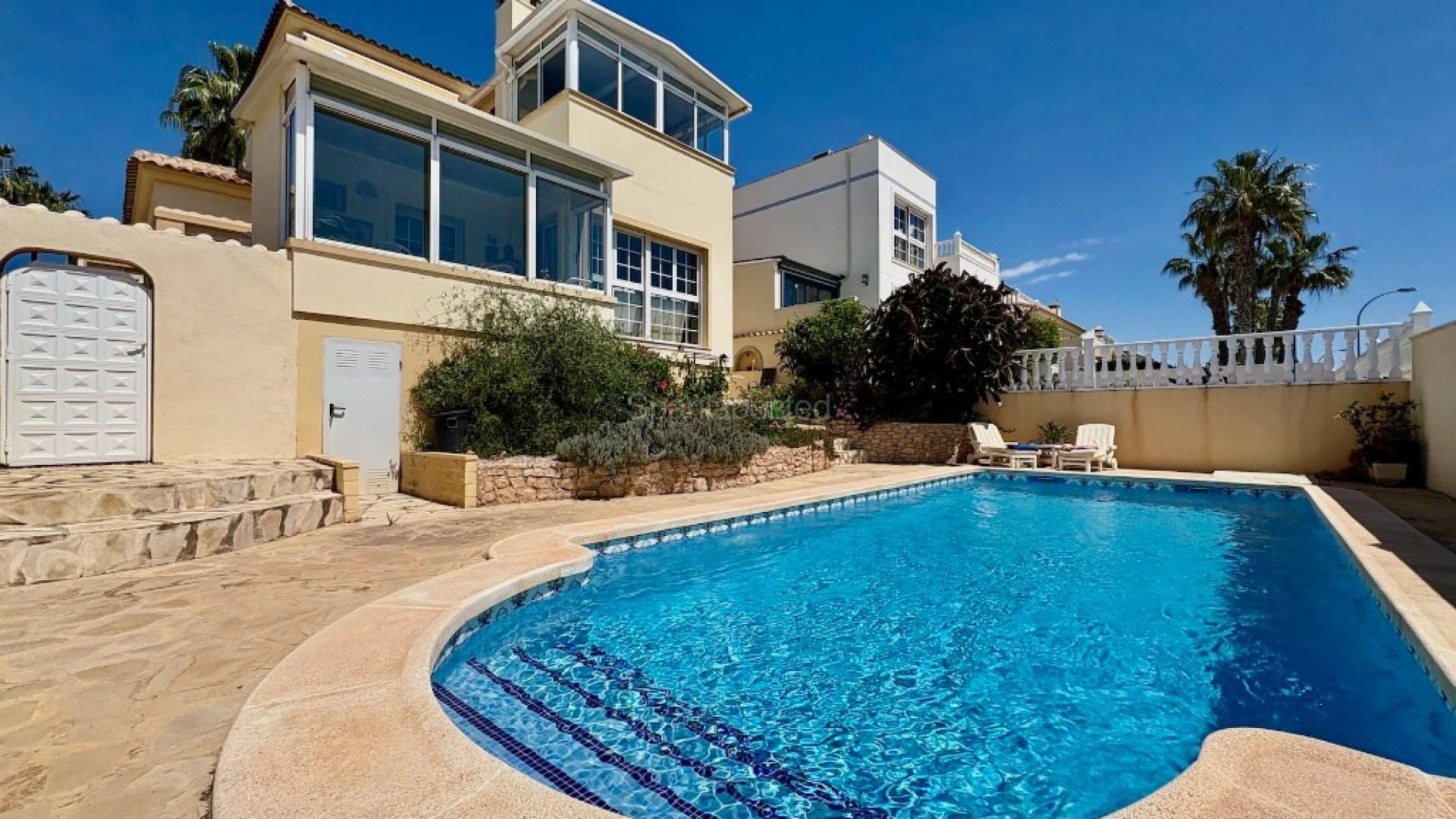 Resale - Villa -
Villamartín - Villamartin