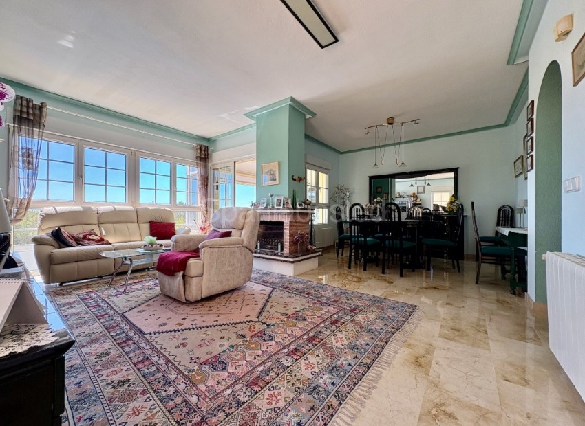 Resale - Villa -
Villamartín - Villamartin