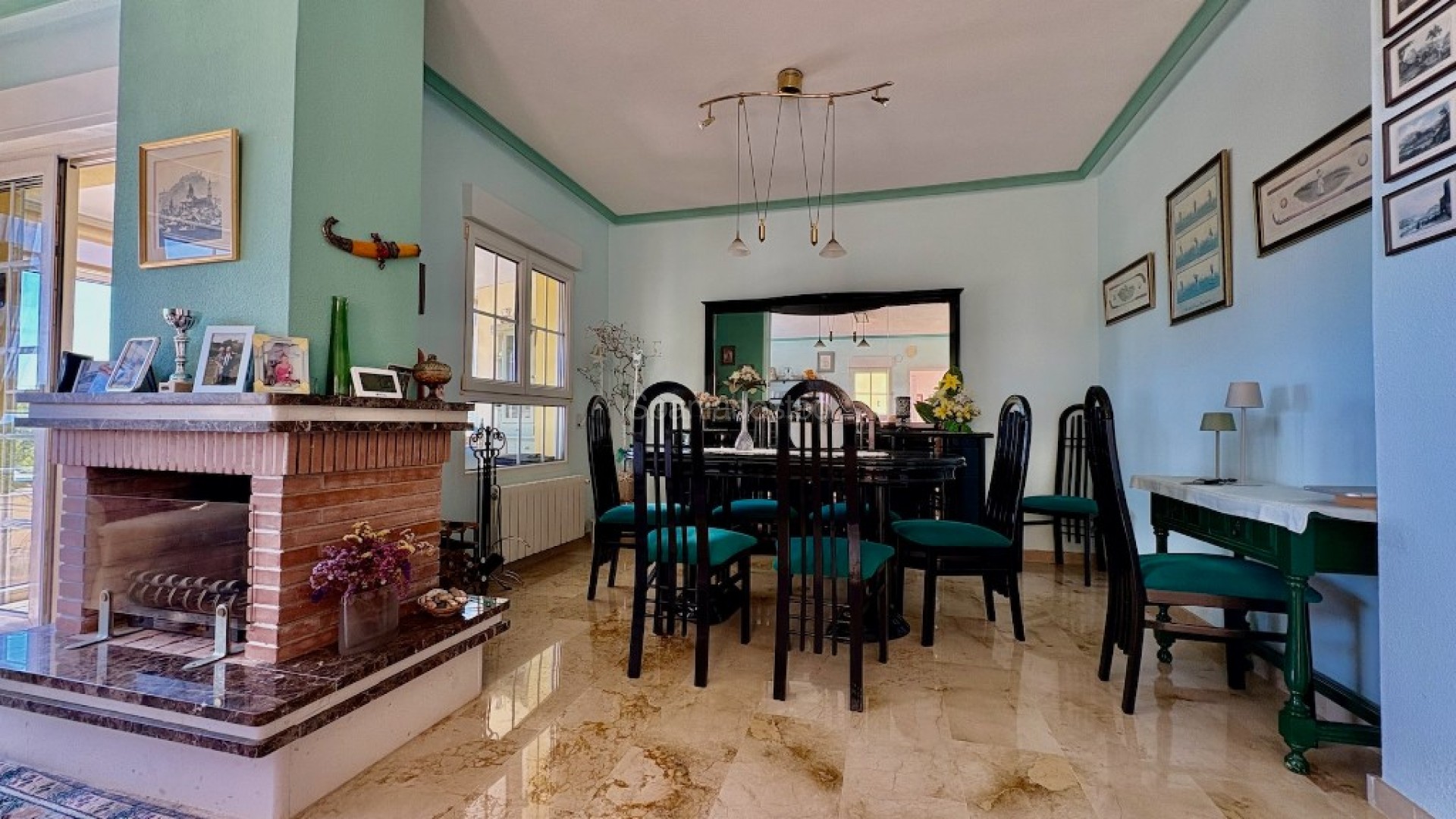 Resale - Villa -
Villamartín - Villamartin