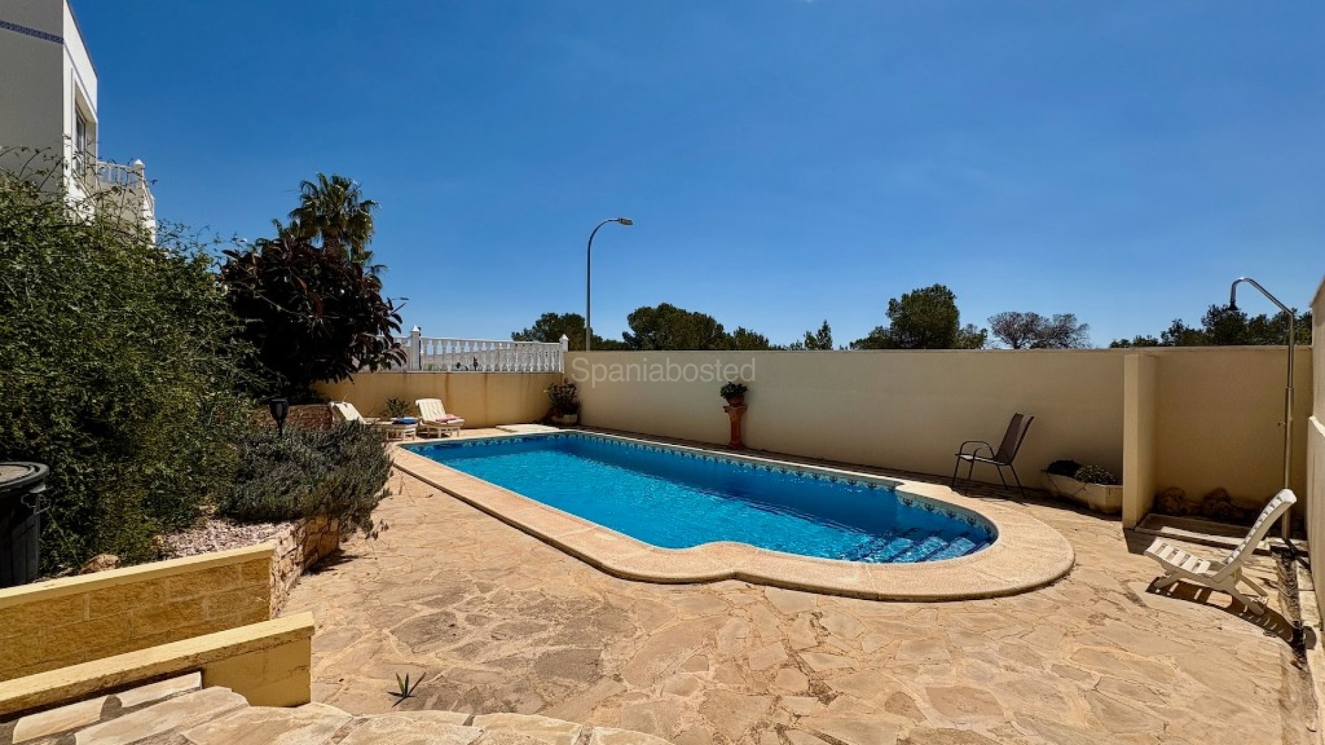 Resale - Villa -
Villamartín - Villamartin