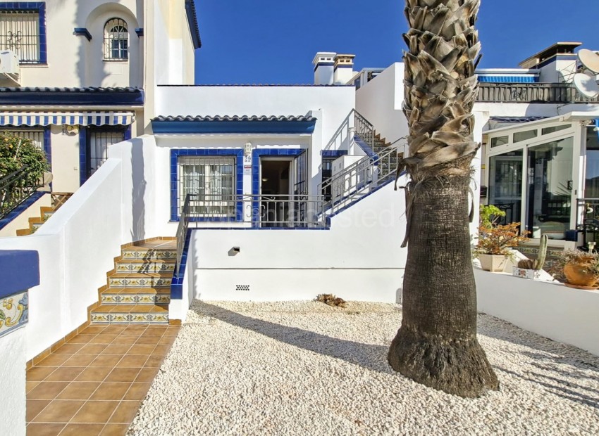 Resale - Villa -
Villamartín - Villamartin