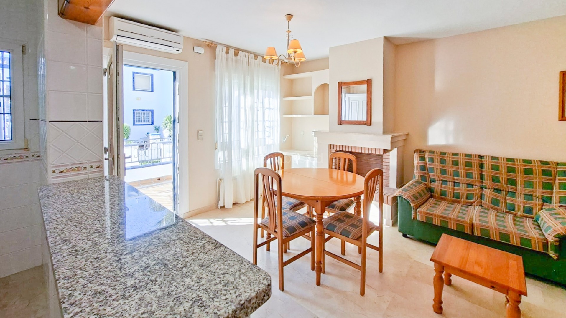 Resale - Villa -
Villamartín - Villamartin