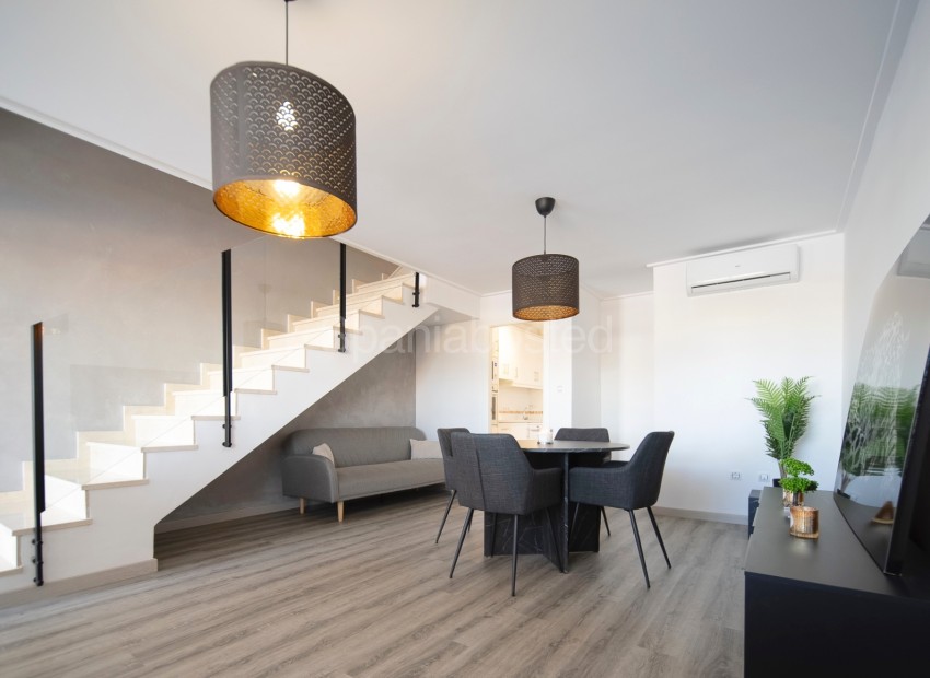 Segunda mano - Adosado -
Los Balcones