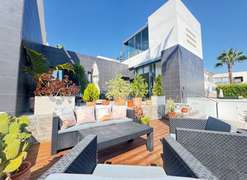 Segunda mano - Adosado -
Orihuela Costa - Villamartin