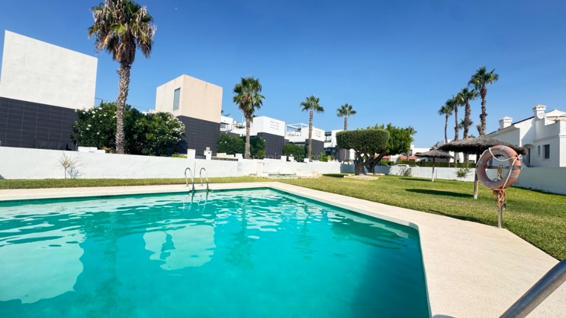 Segunda mano - Adosado -
Orihuela Costa - Villamartin