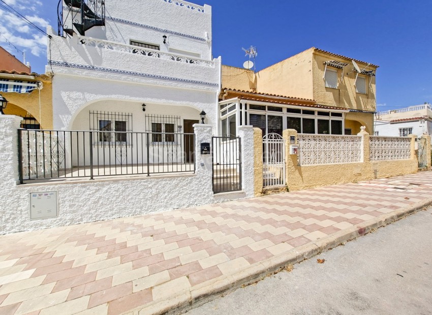 Segunda mano - Adosado -
San Fulgencio - Urb. La Marina