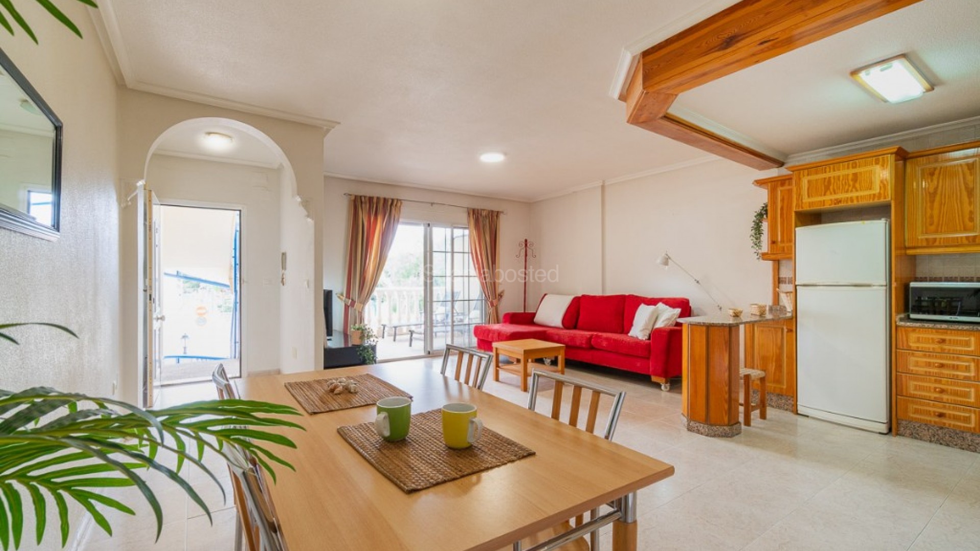 Segunda mano - Apartamento -
Algorfa