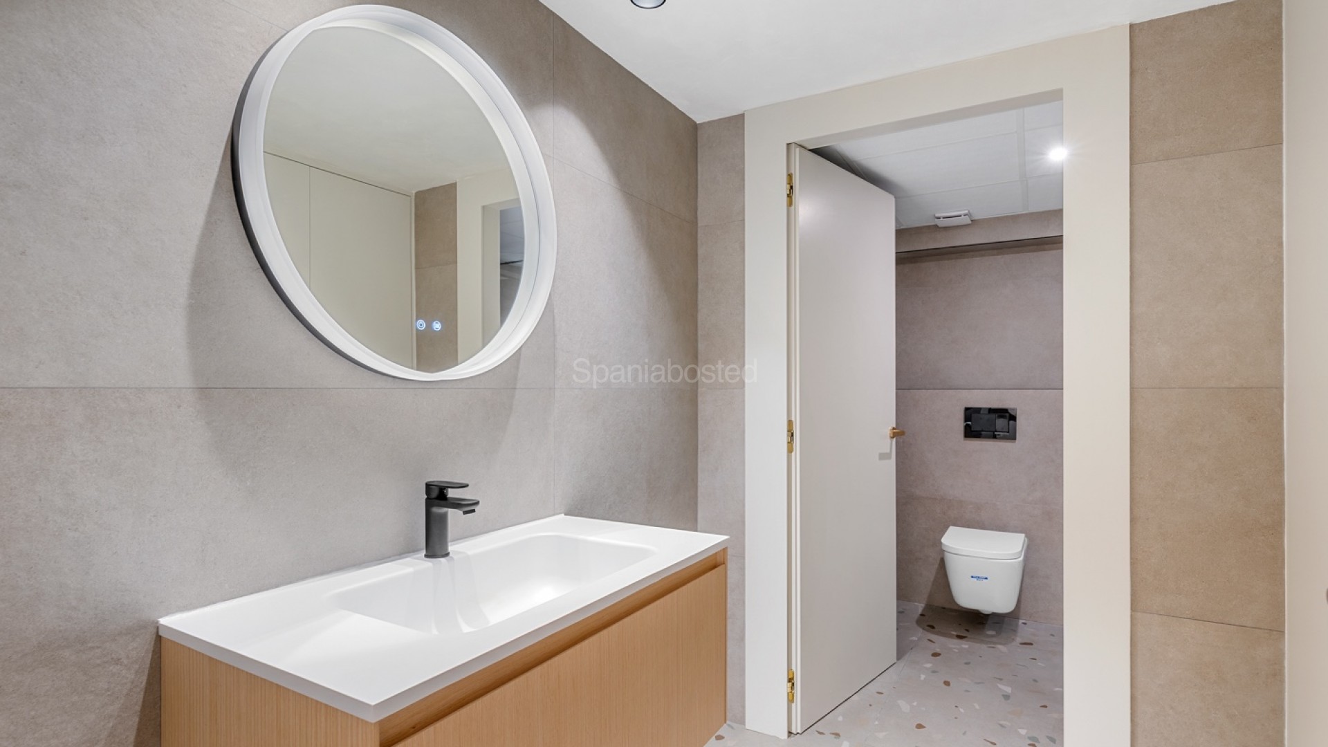 Segunda mano - Apartamento -
Alicante