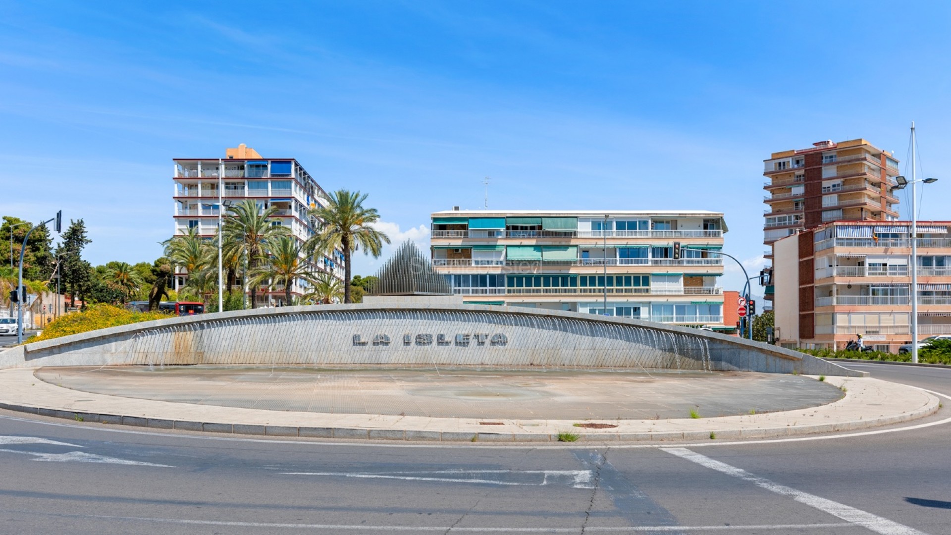 Segunda mano - Apartamento -
Alicante