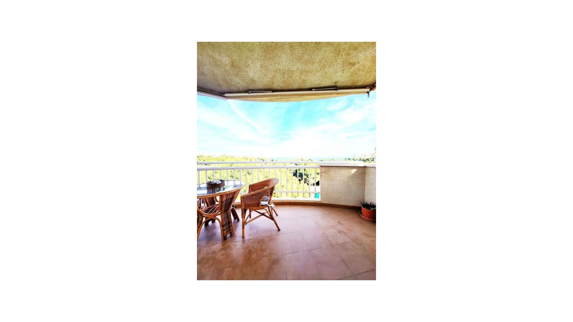 Segunda mano - Apartamento -
Dehesa de Campoamor - Campoamor