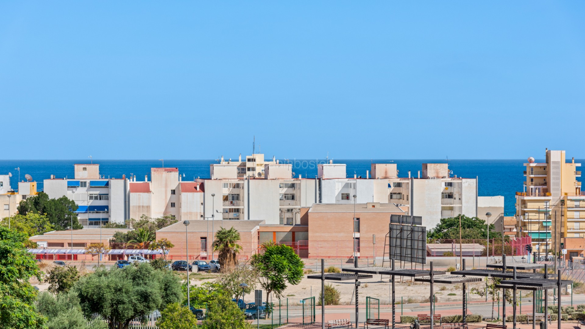 Segunda mano - Apartamento -
El Campello - El Amerador