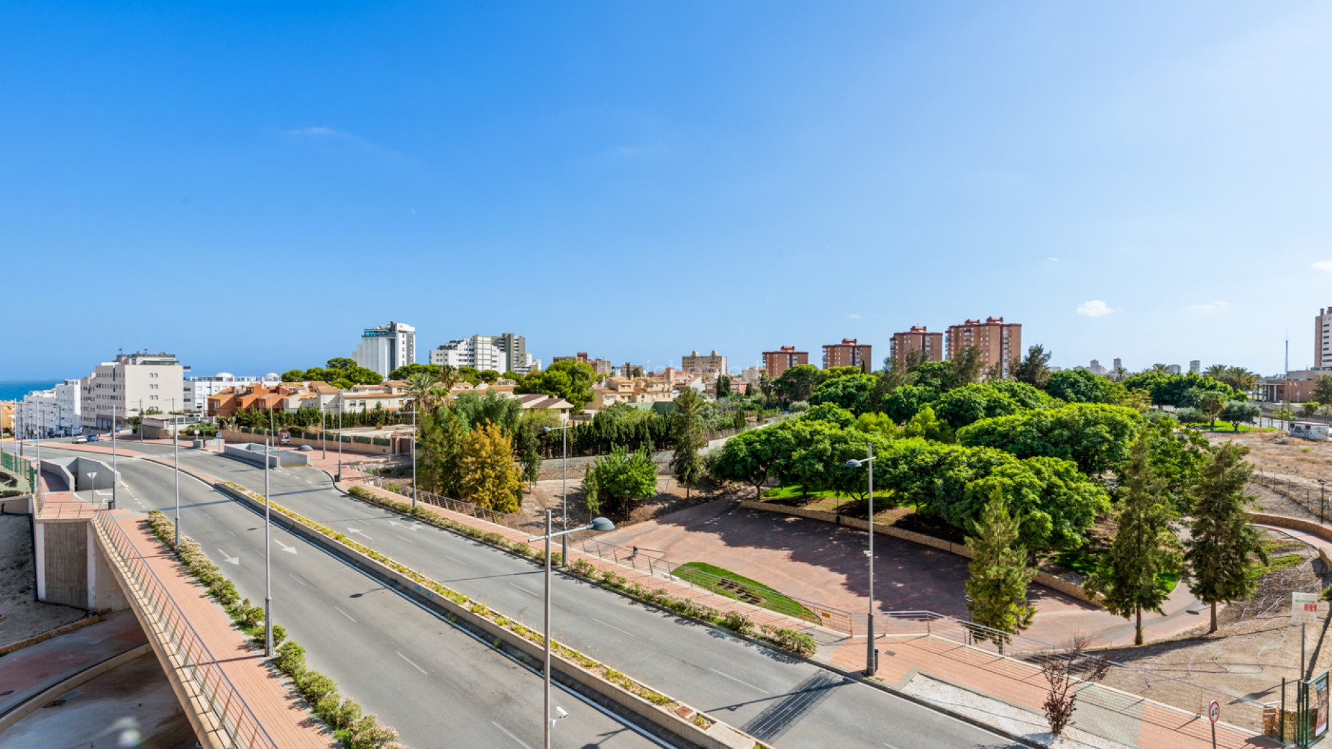 Segunda mano - Apartamento -
El Campello - El Amerador