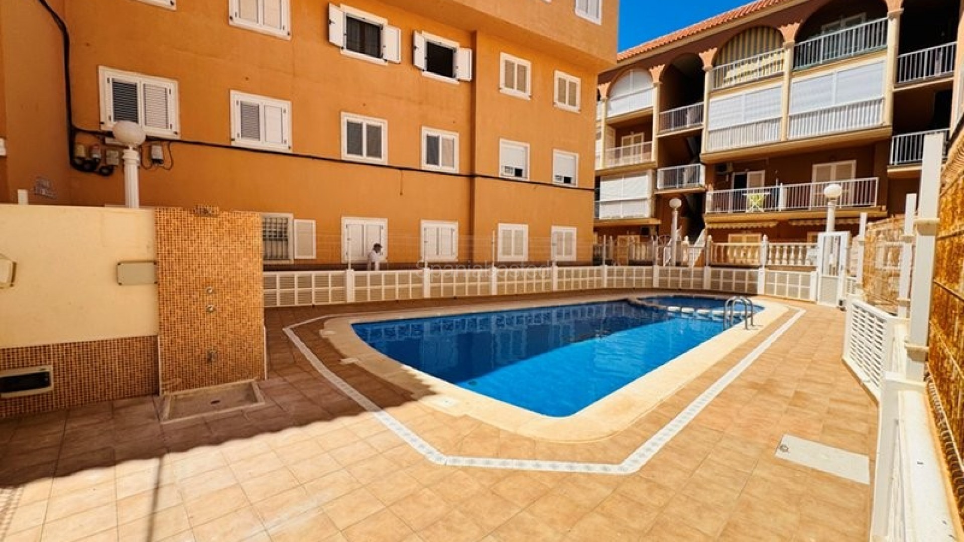 Segunda mano - Apartamento -
La Mata