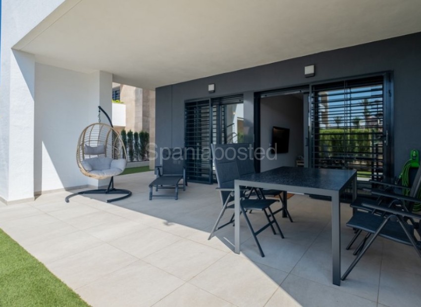 Segunda mano - Apartamento -
La Zenia