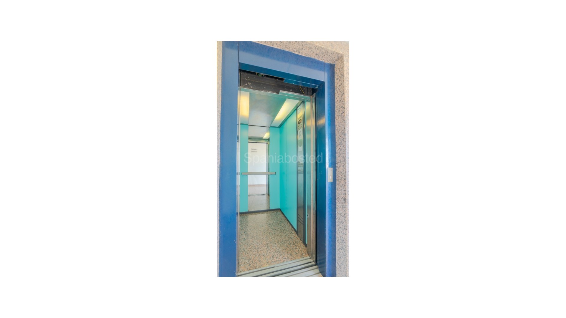 Segunda mano - Apartamento -
La Zenia