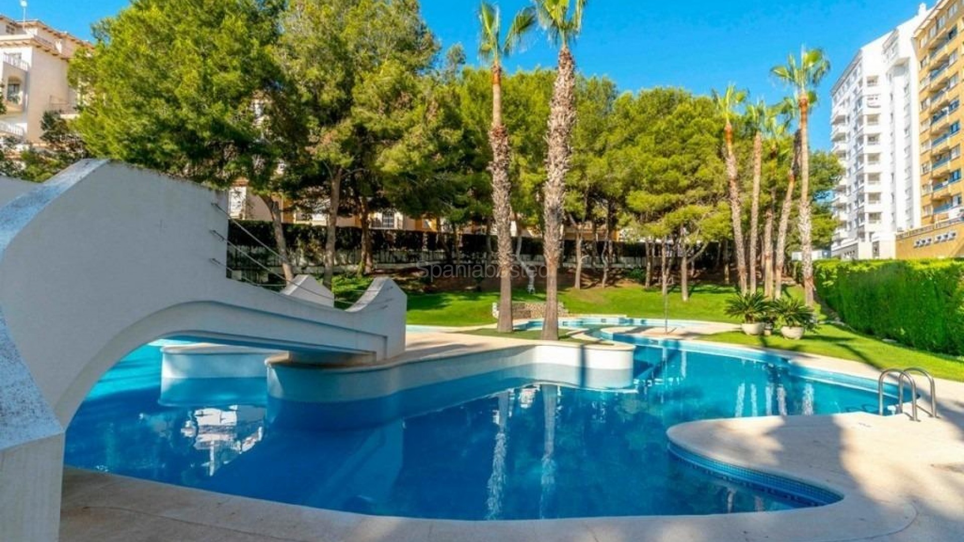 Segunda mano - Apartamento -
Orihuela Costa - Altos de Campoamor