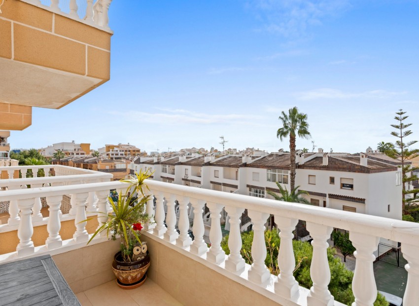 Segunda mano - Apartamento -
Orihuela Costa - Punta Prima