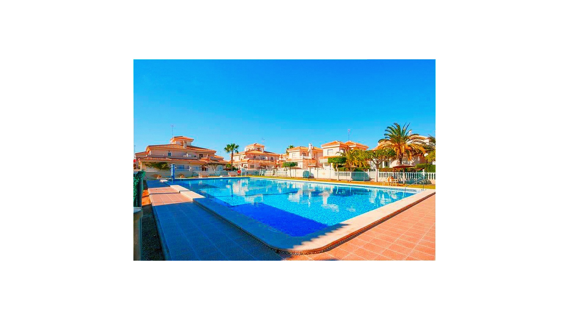 Segunda mano - Apartamento -
Playa Flamenca