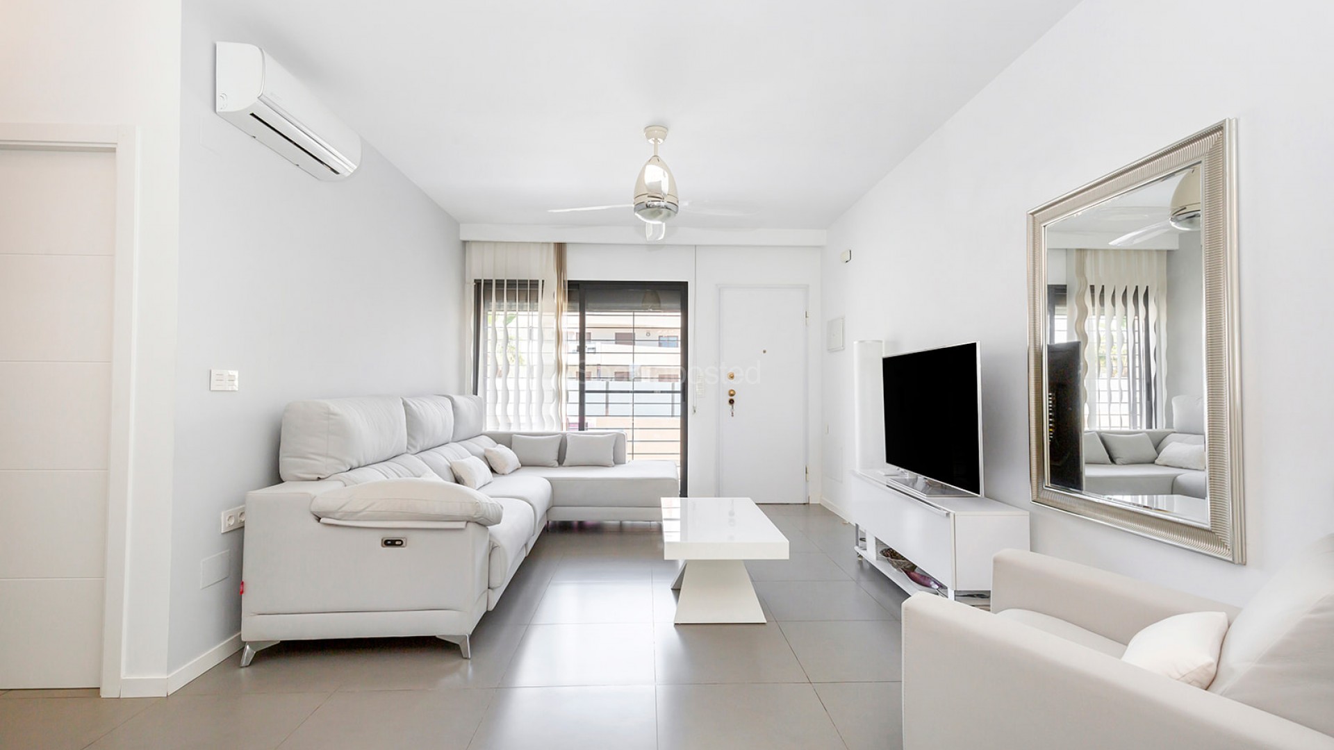 Segunda mano - Apartamento -
Torre de la Horadada