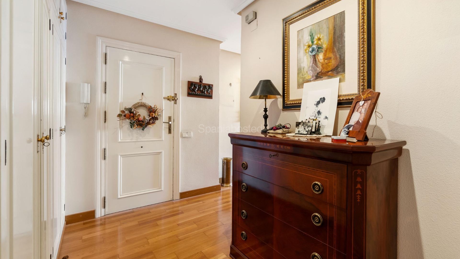 Segunda mano - Apartamento -
Torrevieja - Centro - Muelle Pesquero