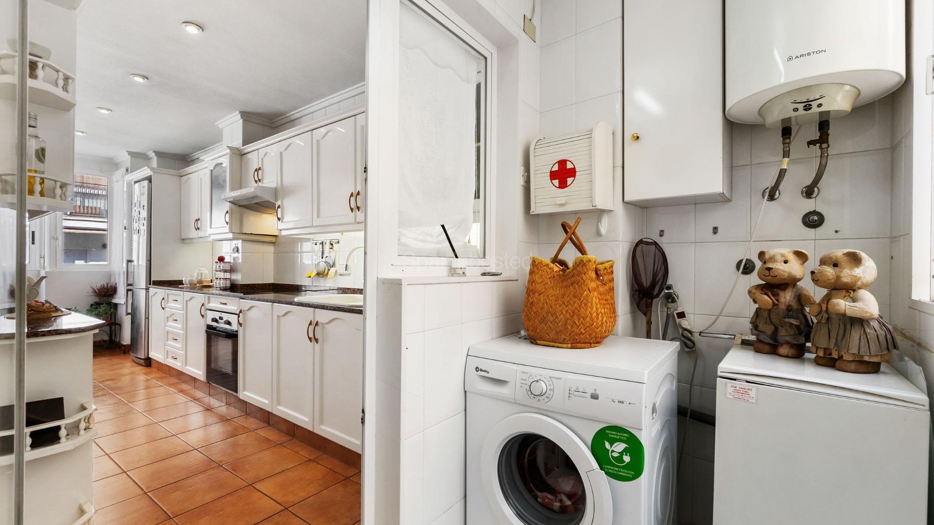 Segunda mano - Apartamento -
Torrevieja - Centro - Muelle Pesquero
