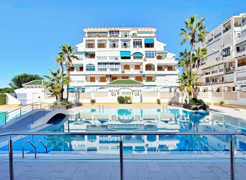 Segunda mano - Apartamento -
Torrevieja - La Mata