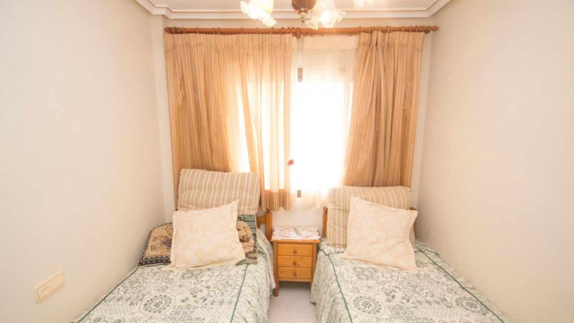 Segunda mano - Apartamento -
Torrevieja - La Veleta