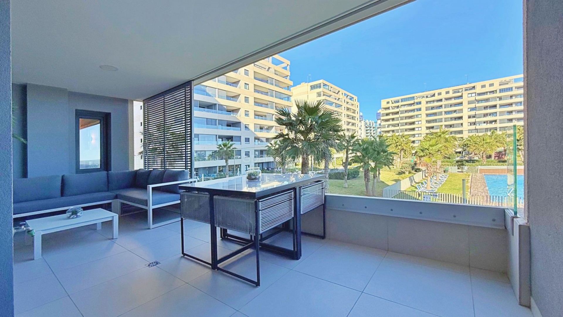 Segunda mano - Apartamento -
Torrevieja - Punta Prima