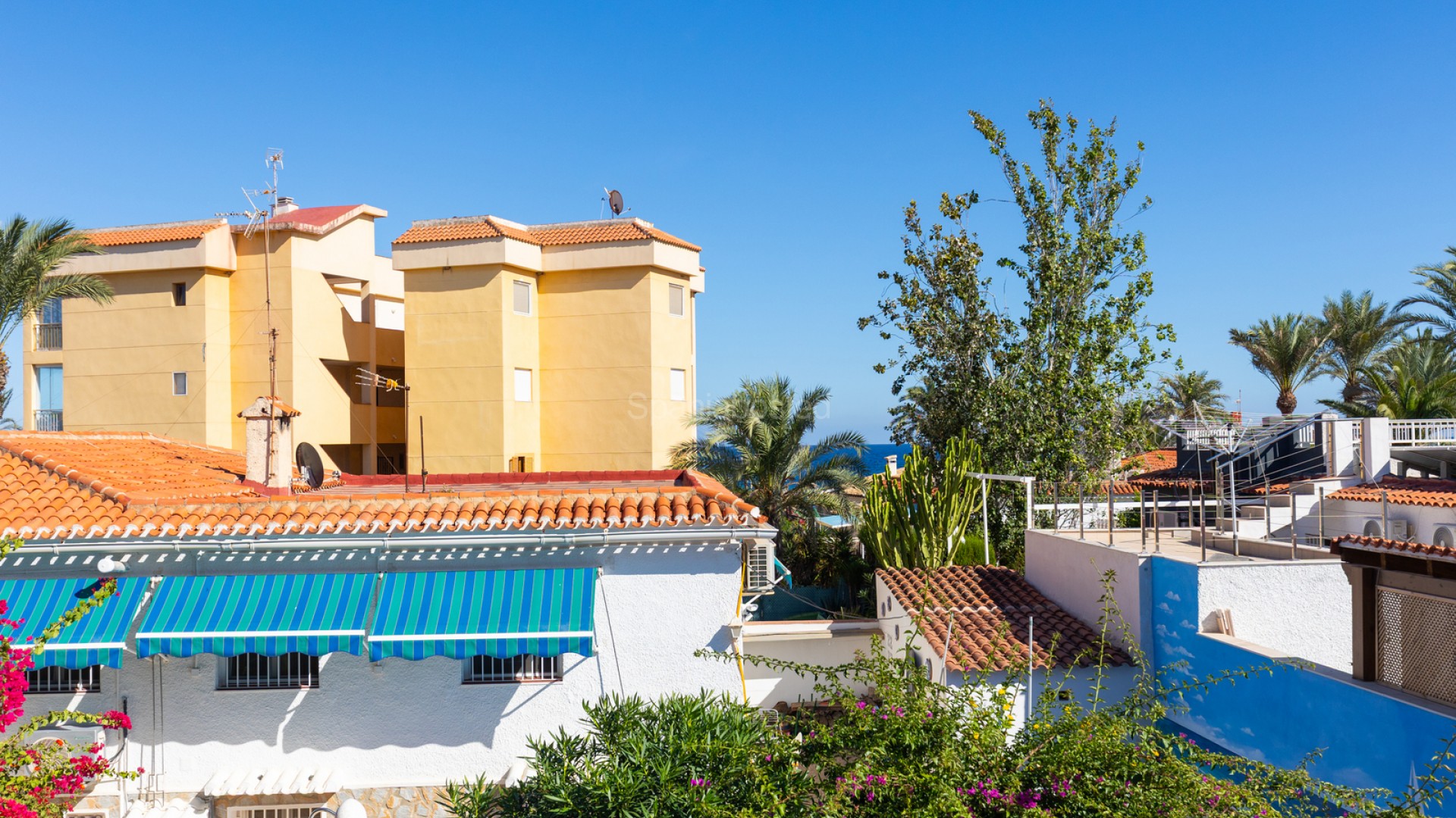 Segunda mano - Apartamento -
Torrevieja - Rocio del Mar