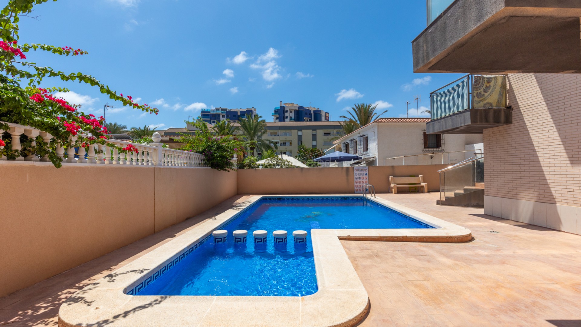 Segunda mano - Apartamento -
Torrevieja - Rocio del Mar