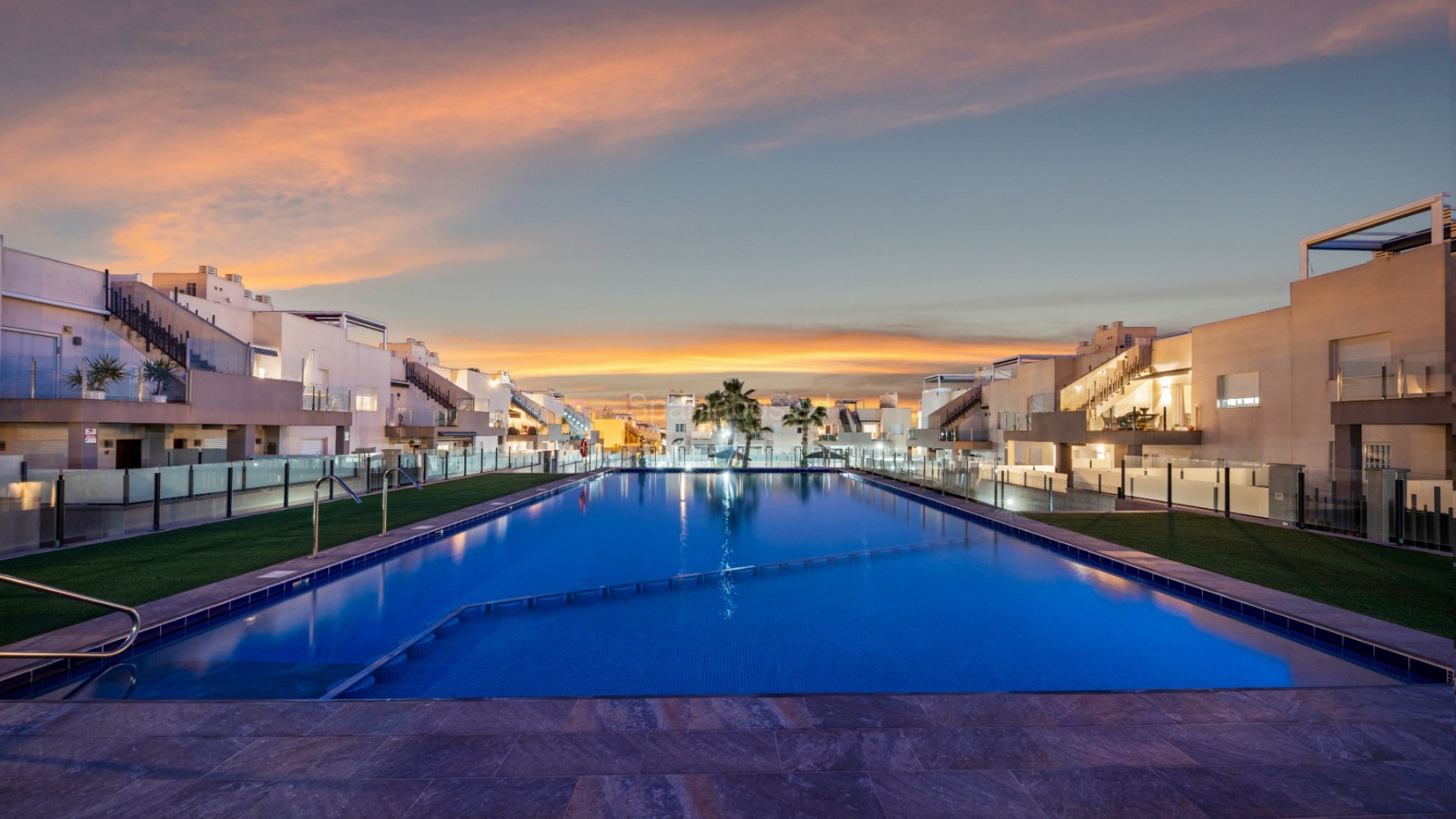 Segunda mano - Apartamento -
Torrevieja