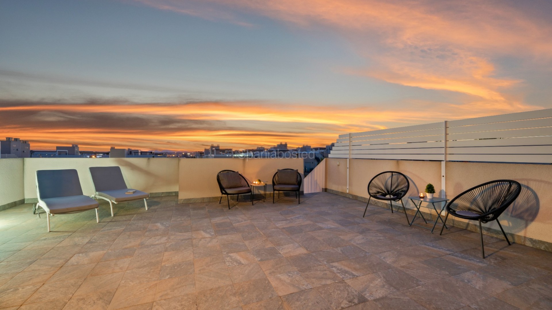 Segunda mano - Apartamento -
Torrevieja