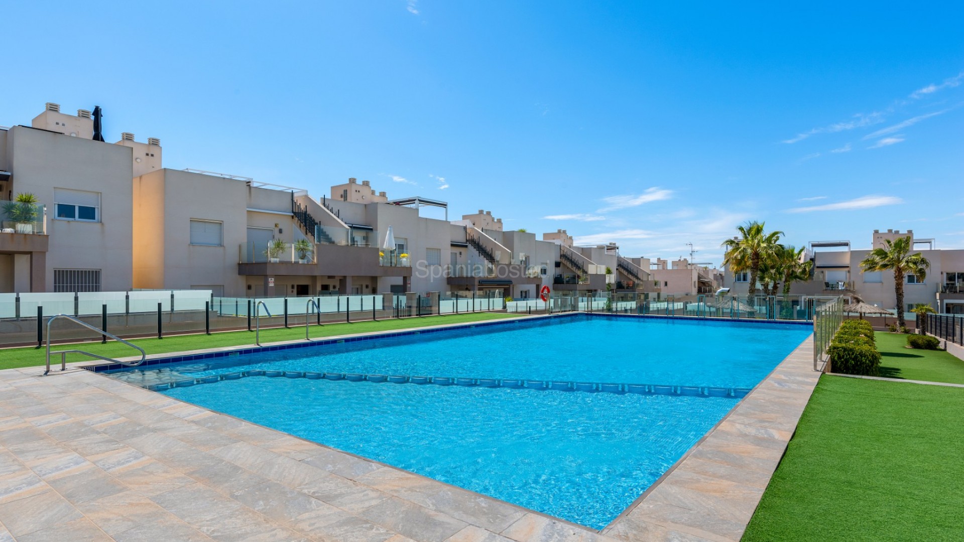 Segunda mano - Apartamento -
Torrevieja