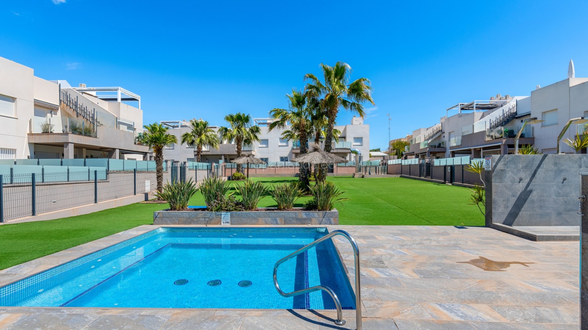 Segunda mano - Apartamento -
Torrevieja