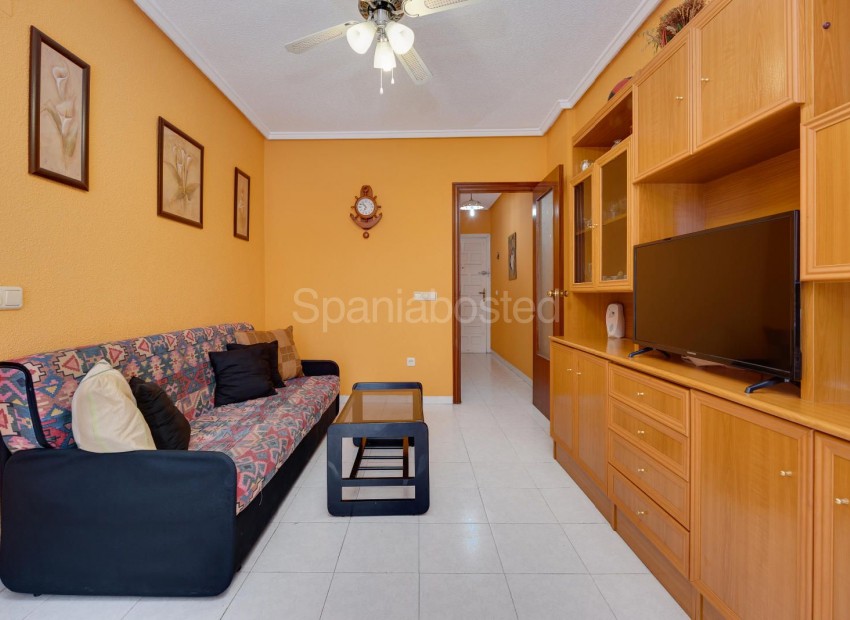 Segunda mano - Apartamento -
Torrevieja