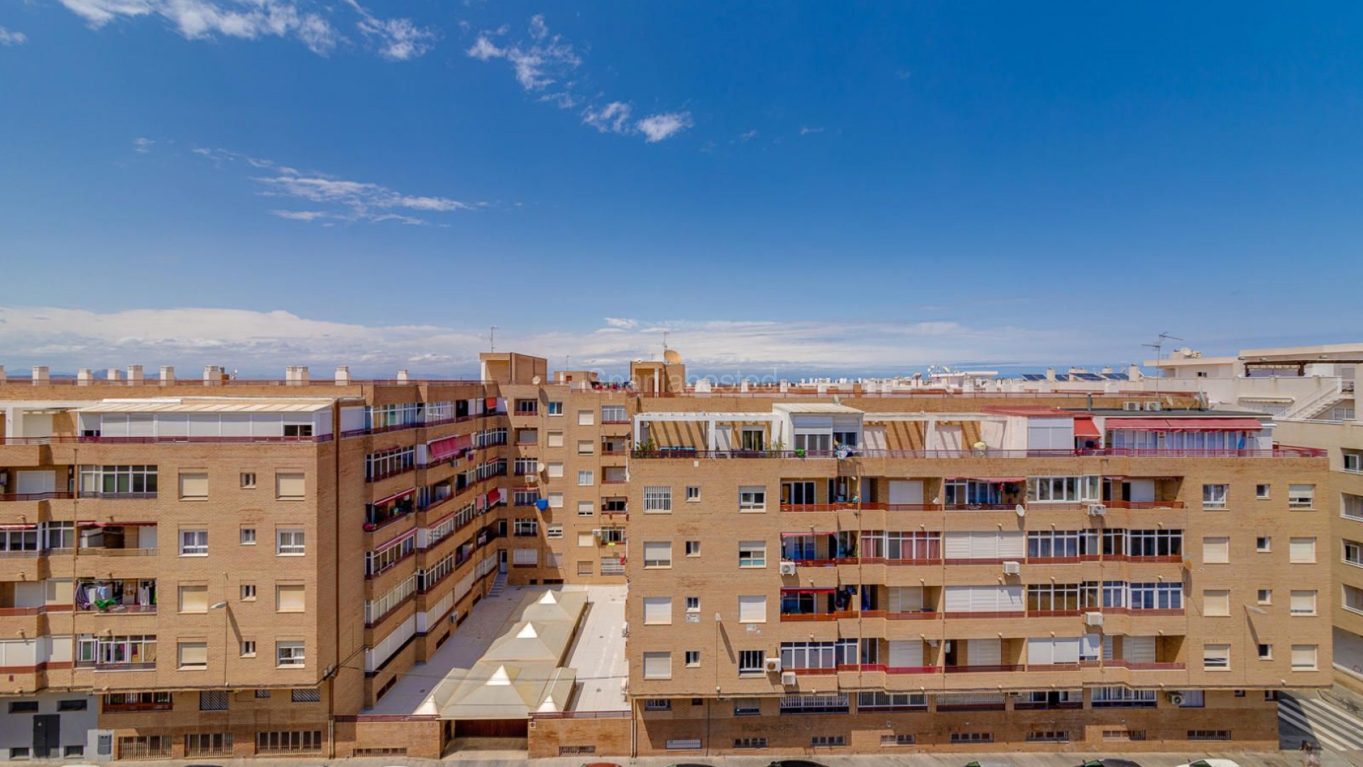 Segunda mano - Apartamento -
Torrevieja