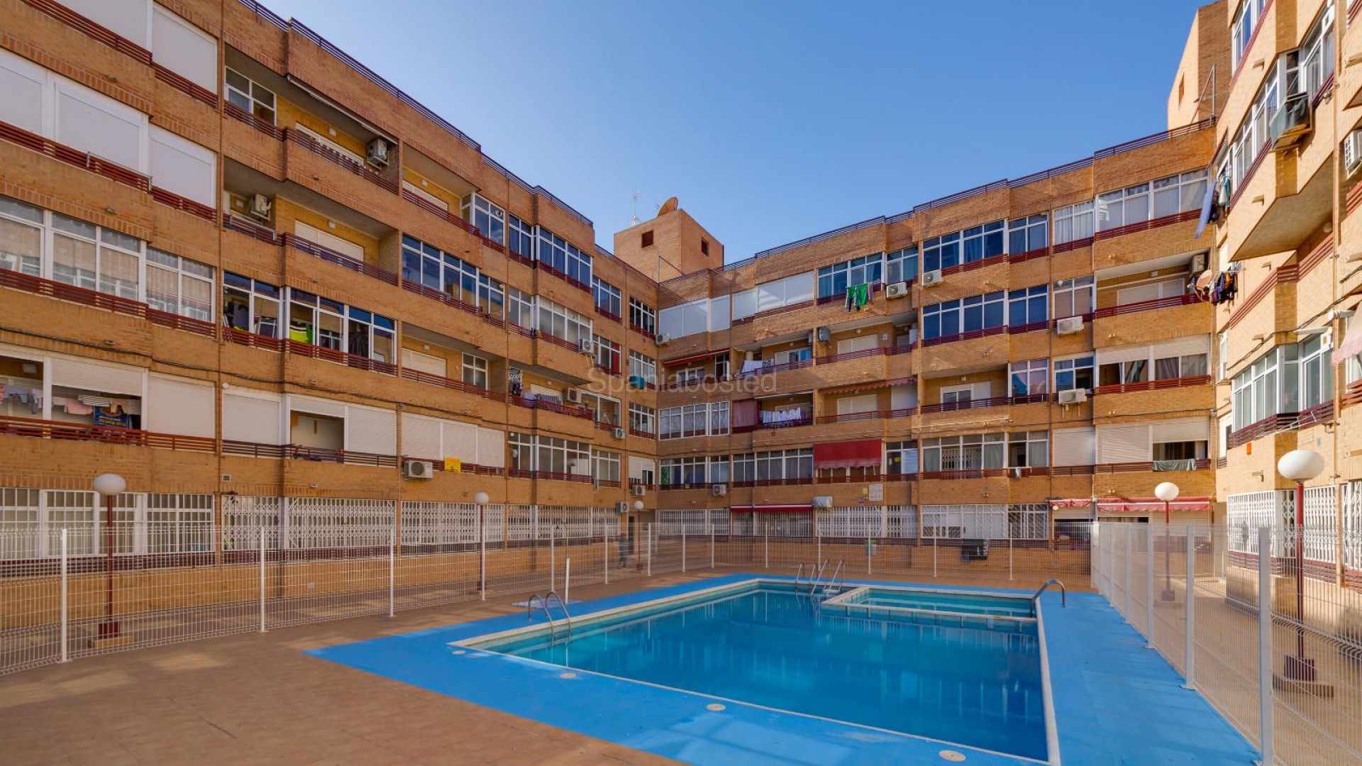 Segunda mano - Apartamento -
Torrevieja