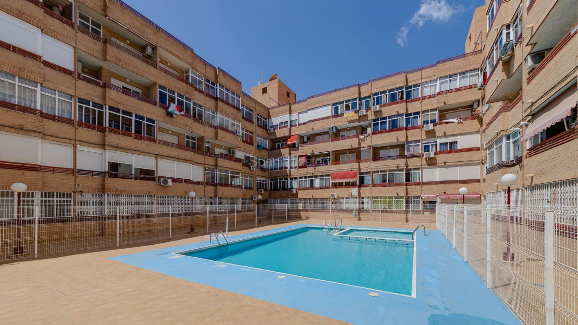 Segunda mano - Apartamento -
Torrevieja