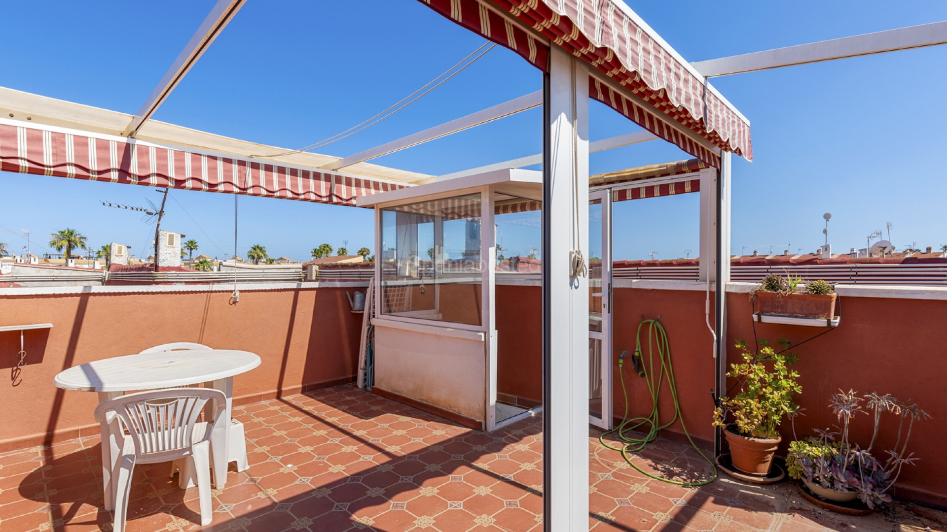 Segunda mano - Apartamento -
Torrevieja